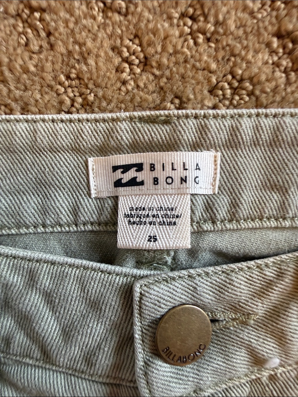 Billabong Shorts - Picture 5 of 5